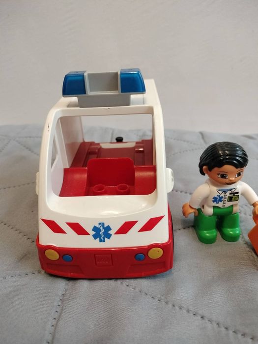 Klocki LEGO Duplo karetka