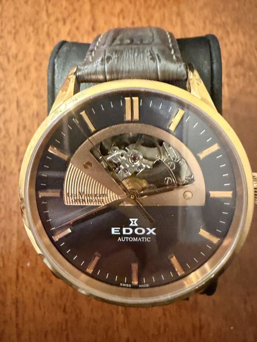 Швейцарские механические часы EDOX