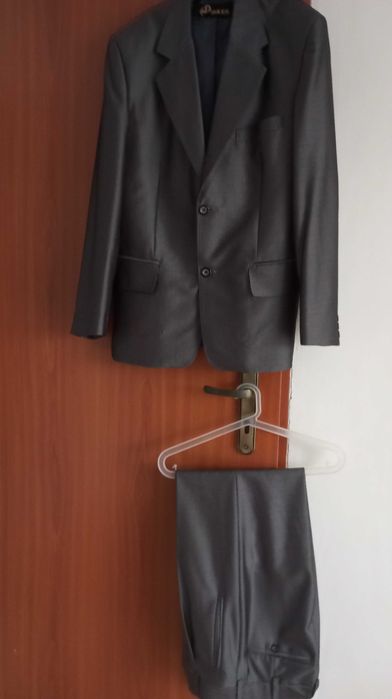 Sprzedam garnitur męski