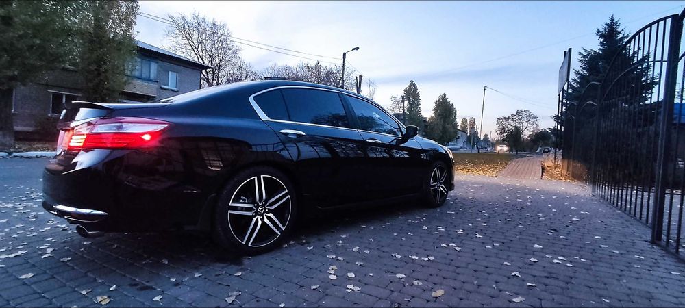 Honda Accord 9 (Рестайлинг)