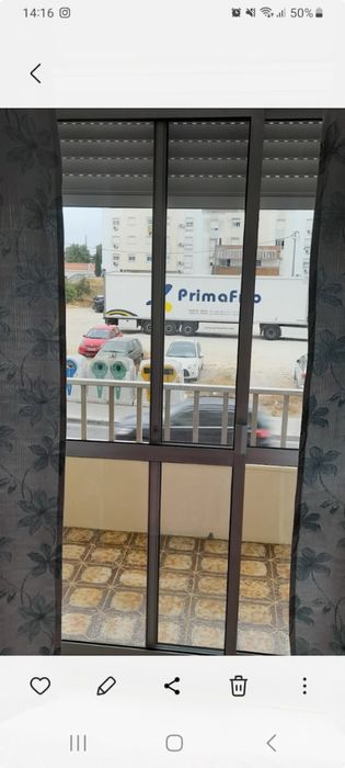 Alugo quarto na Torre da Marinha