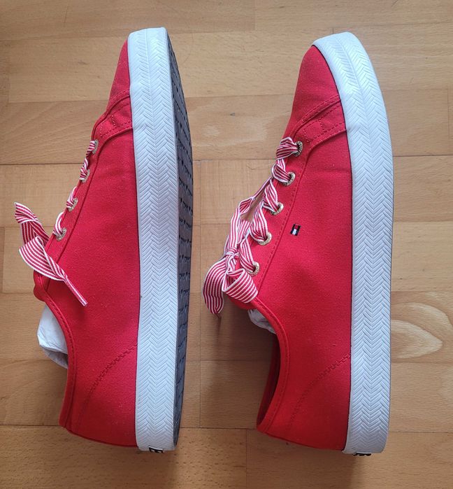 Tommy Hilfiger trampki czerwone marine style roz. 42