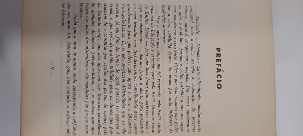 Dicionário Português-Latino antigo