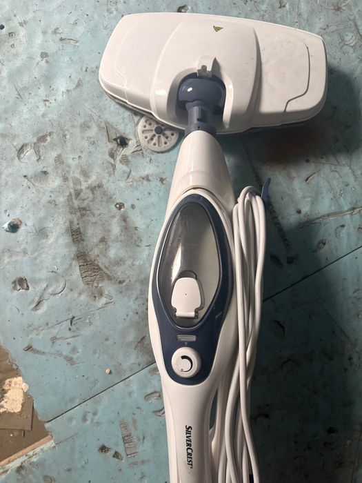 Máquina lava e aspira com manual de instruções