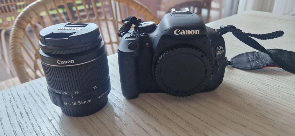 Maquina Fotografica Canon EOS 600D