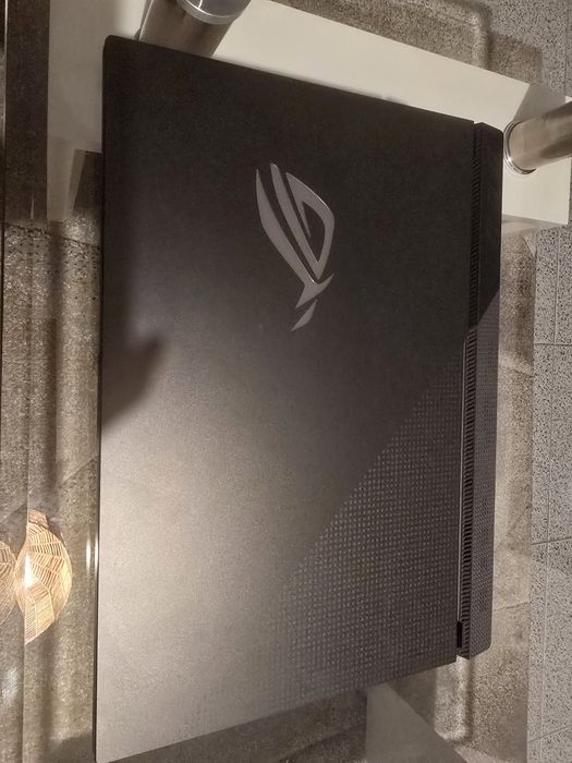 Asus ROG Strix modelo G513I