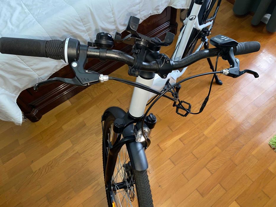 Bicicleta Elétrica ROCKRIDER E-ACTV 100 Cinzento-Pérola + Acessórios