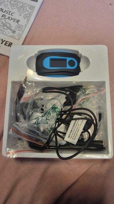 AGPTEK IPX8 Wodoodporny odtwarzacz MP3