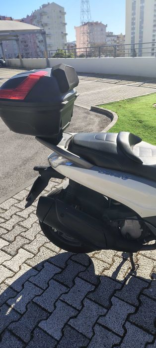 Piaggio Beverely Sport Touring 350