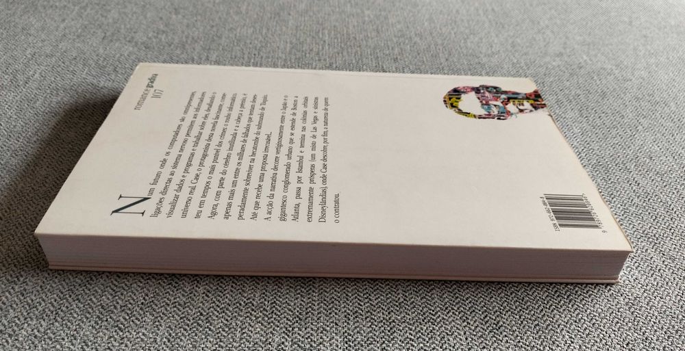 Livro "Neuromante" William Gibson