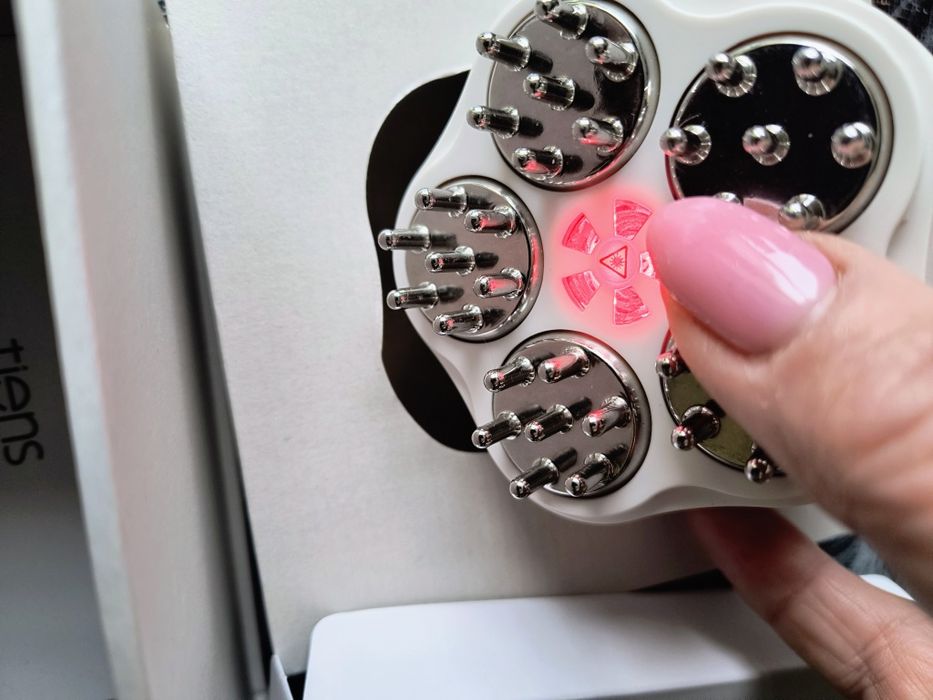 Лазерний гребінець-масажер Ішоукан Тієнс