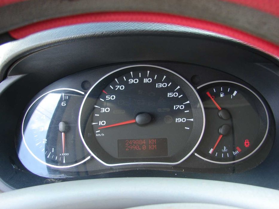 Renault Kangoo заводской пассажир 1.5 дизель механика 6-ст 2008 год