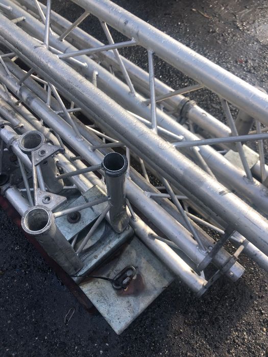 Estrutura Truss tubular de 3 pontos