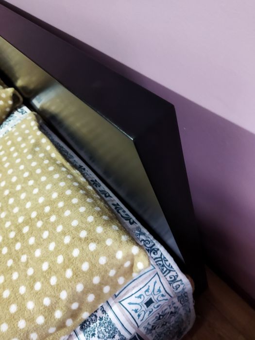 Cama de casal ótimo estado