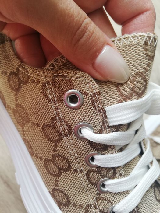 Trampki tenisówki  sneakersy białe beżowe 37 nowe