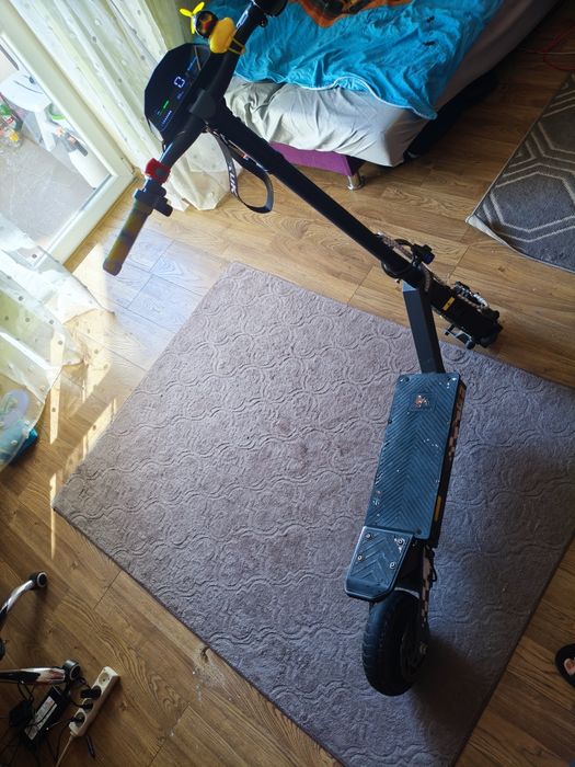 Sprzedam hulajnogę KUKIRIN g2