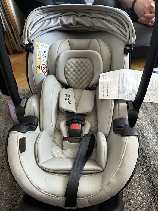 Fotelik samochodowy  z bazą Britax Baby safe pro Soft Toupe Lux