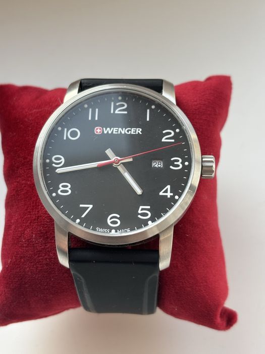 Чоловічий годинник Wenger AVENUE 01.1641.101