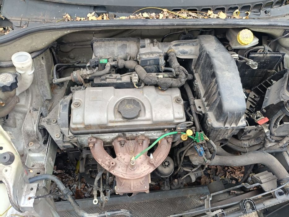 Peugeot Citroen silnik kompletny 1.4 Benz