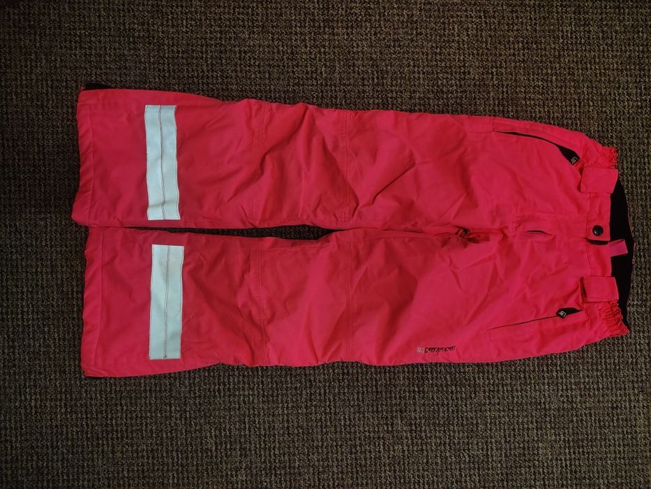 Зимняя лыжная куртка