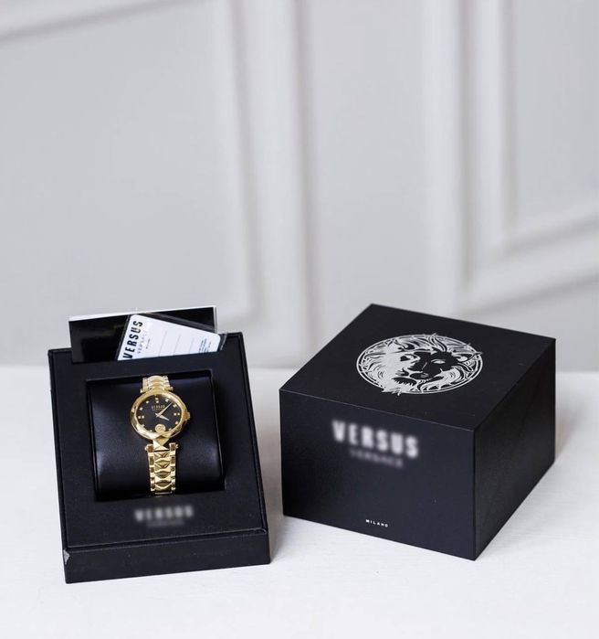 Годинник versace versus