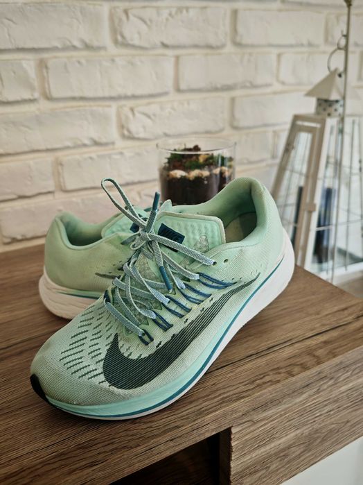 Buty NIKE Zoom Fly r. 38