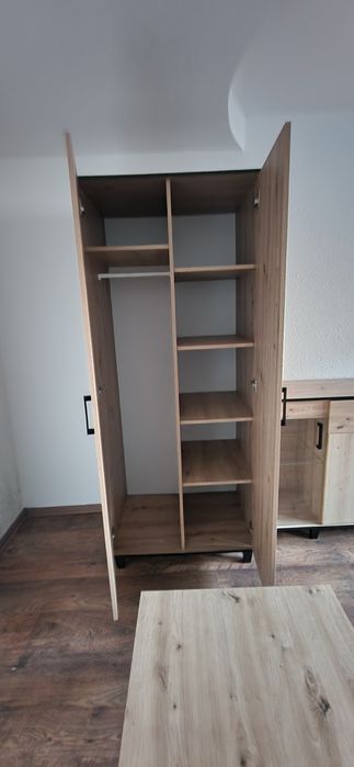 Zestaw mebli szafa komoda