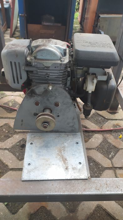 Dużay spalinowy Rebak Honda