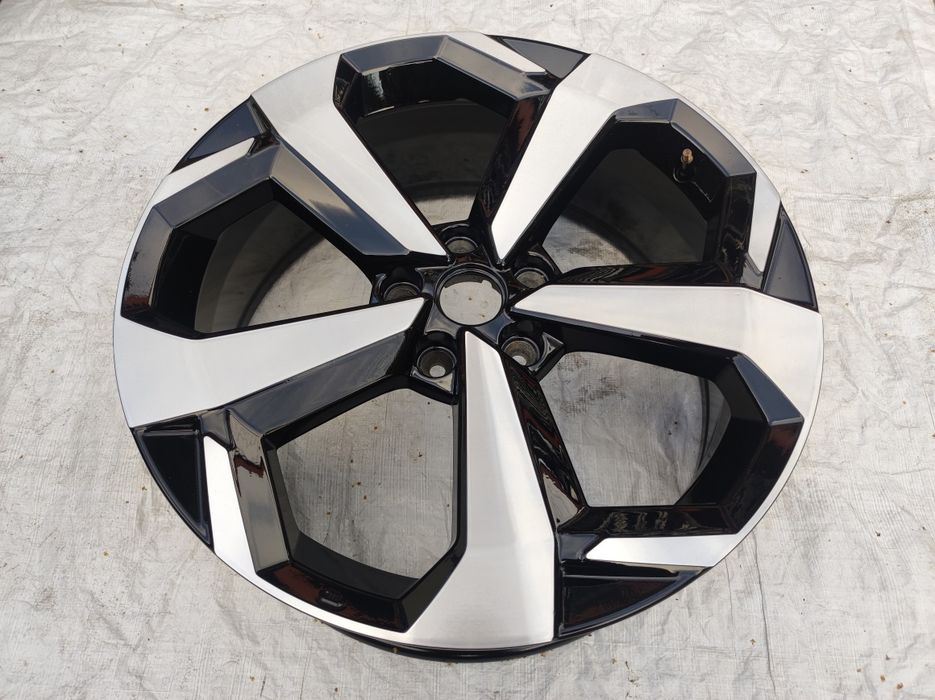 Felga Aluminiowa 19 Cali Nissan Juke II Oryginał