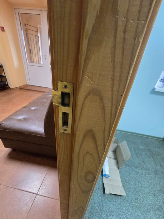 Двері б/у  гарний стан