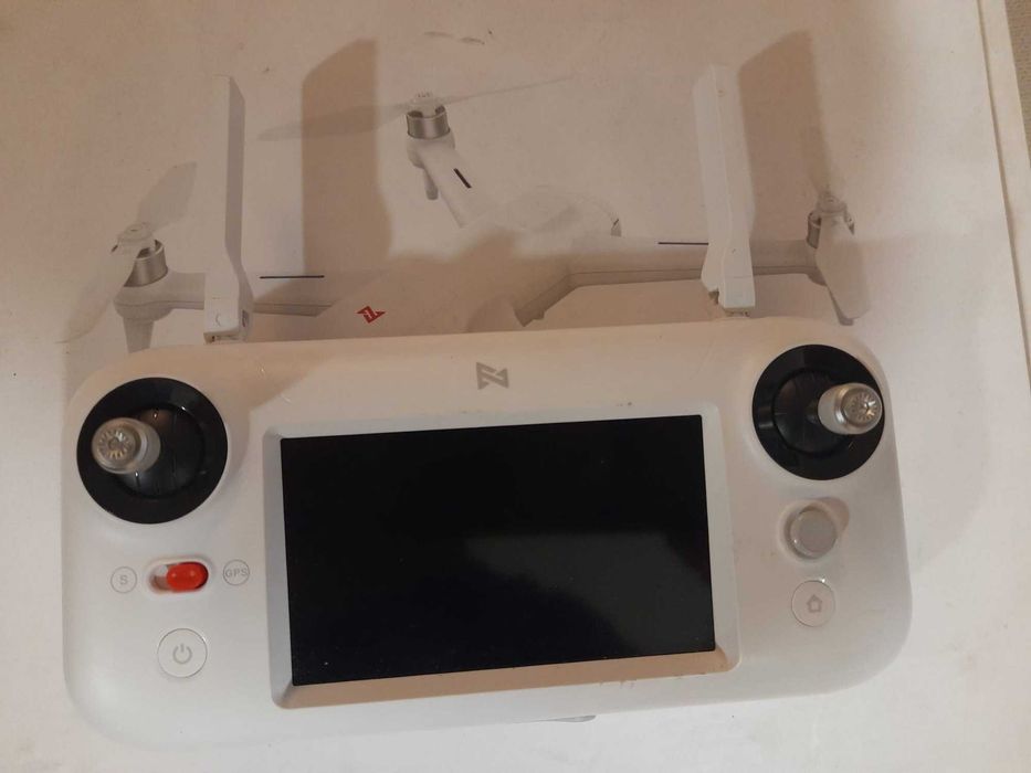 Dron Fimi A3+dodatki (m.in. dedykowana torba, gogle FPV Eachine ev800)