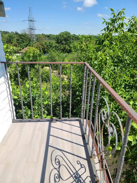 Продам загородный дом, евроремонт , 10 км от Харькова