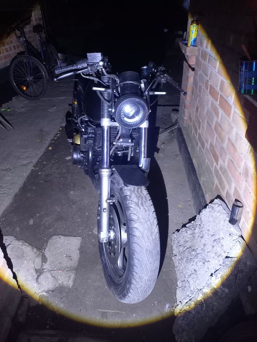 Kawasaki Zephyr 550