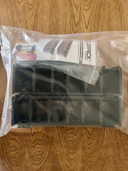 Qbrick long system holding