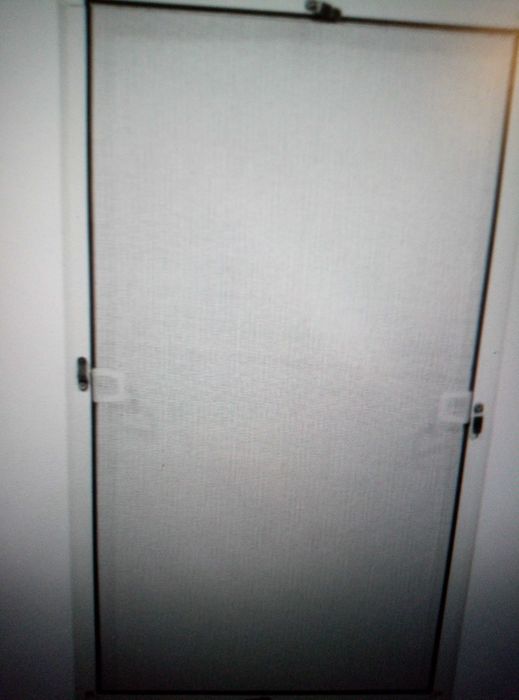 Москитна сітка на вікно