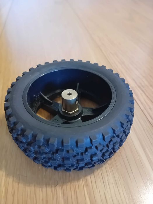 Robótica 4 rodas para carro RC + 4 acopladores hexagonais + chave