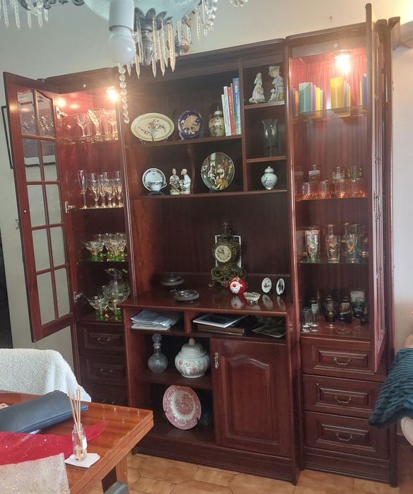 Cristaleira Sala com iluminação!!