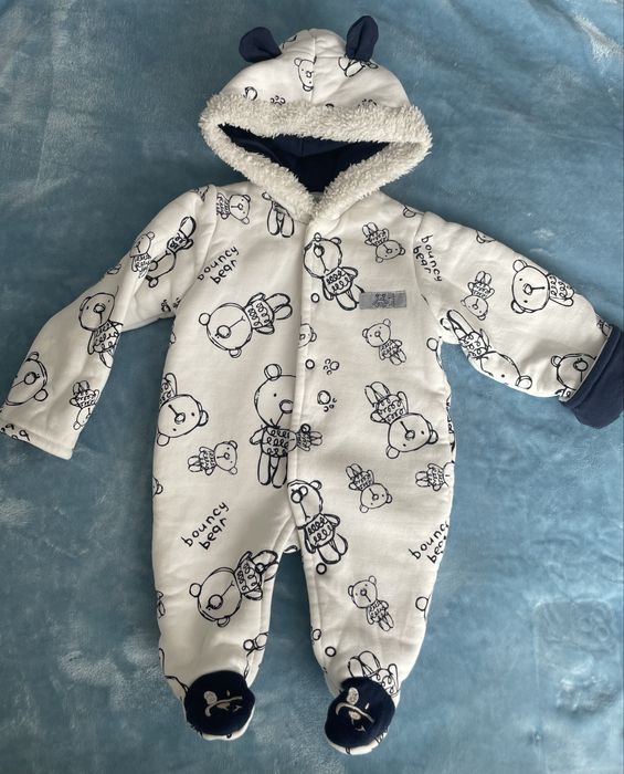 Kombinezon na wiosne dla niemowlaka