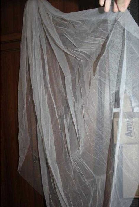 Фата 150см для нареченої біла з гребінцем