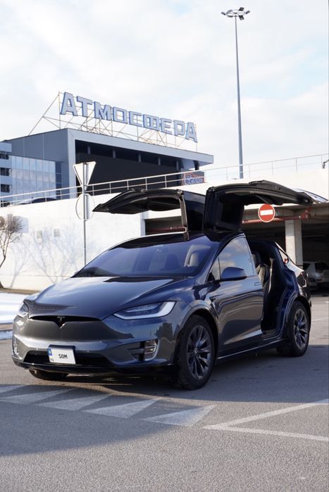 Tesla model X 2019