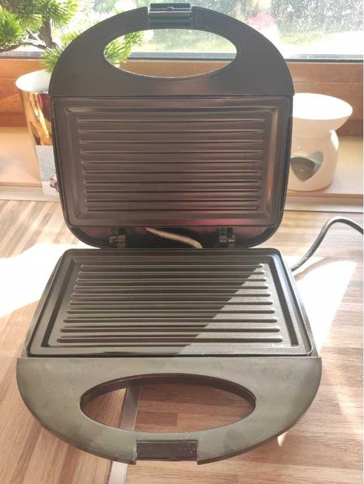 Opiekacz toster grill do kanapek i mięsa 3w1 nieprzywierający
