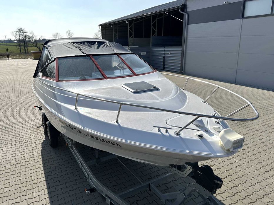 Motorówka Maxum 2300SC