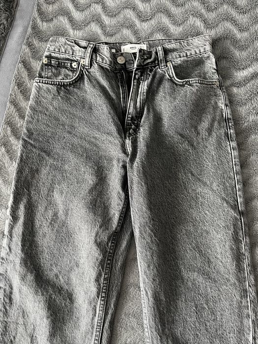 Джинси сірі моми