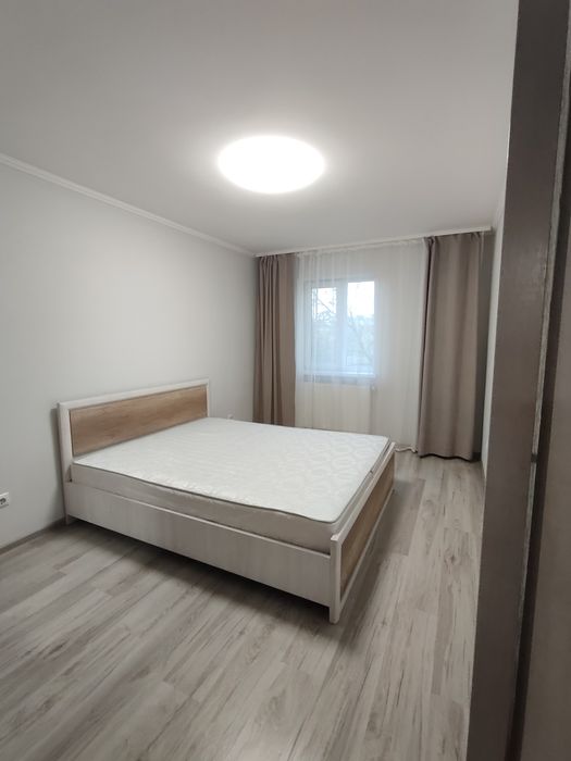 Подобово 3 х кімн квартири  в центрі міста Ужгород! Світло 24/7