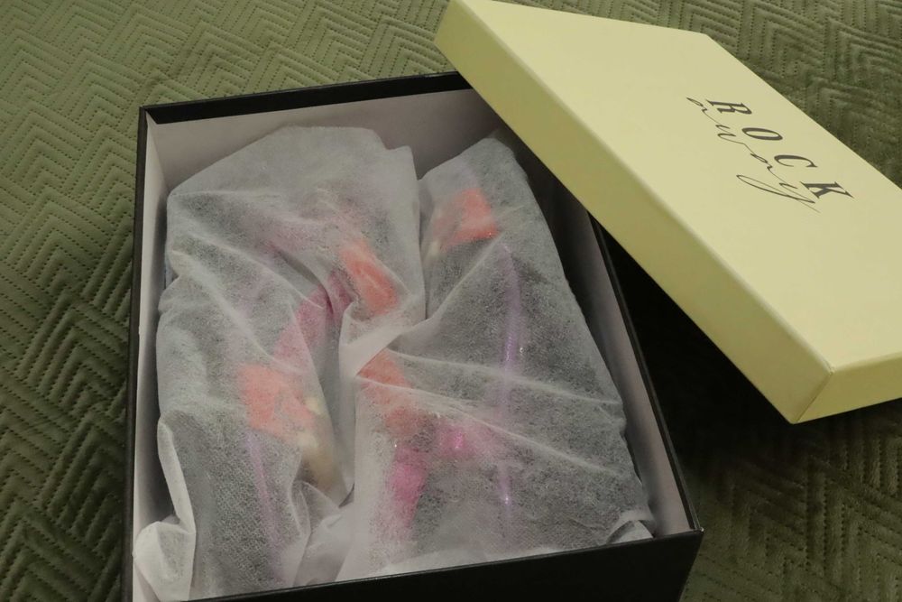 Sandálias coloridas Marca Rockaway