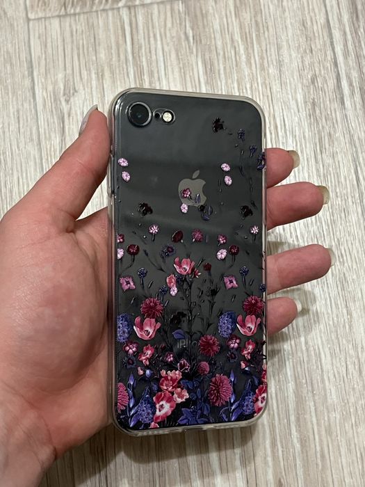 Чохли IPhone 8