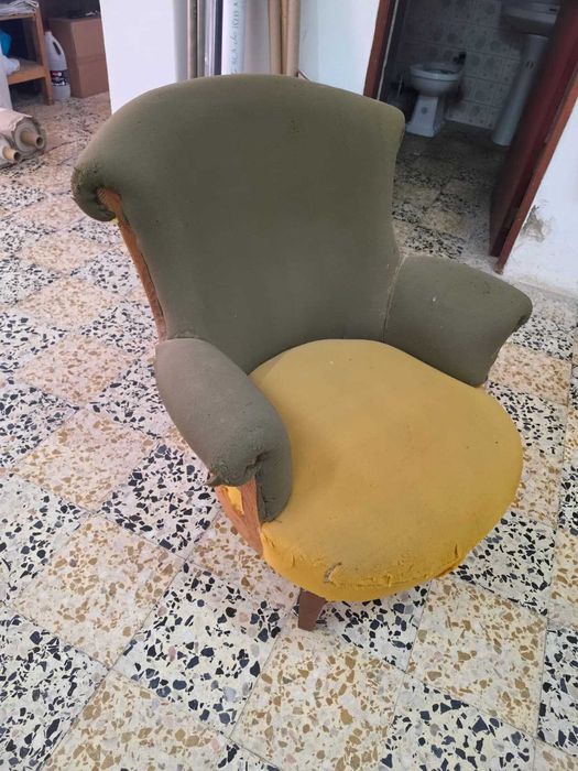Cadeirão / Senhorinha Antiga Para Estofar