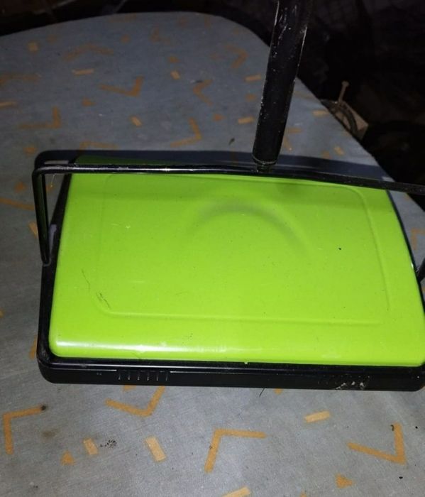 Szczotka mechaniczna ,odkurzacz ręczny