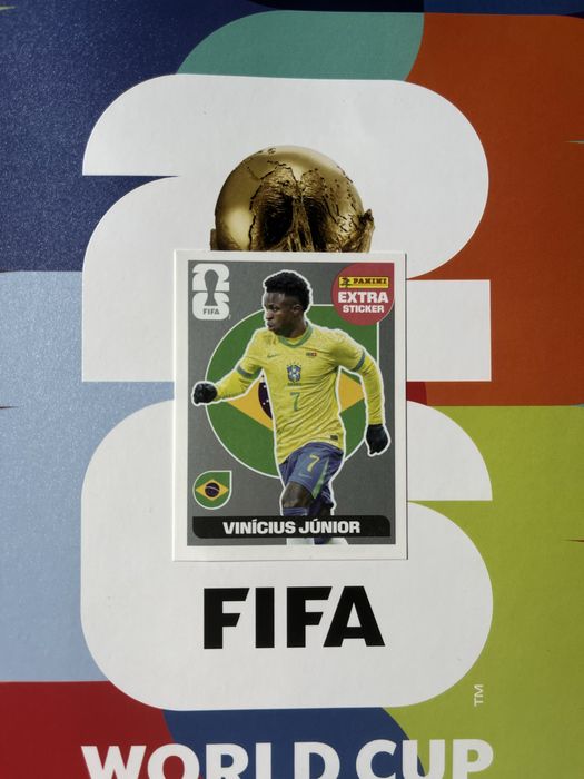 Vinicius Jr silver/prateado mundial 206