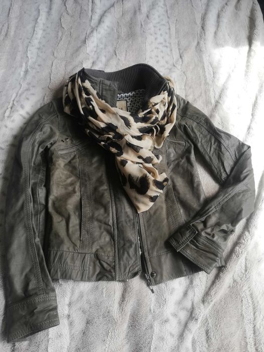 Skórzana kurtka Pull&Bear rozmiar S
